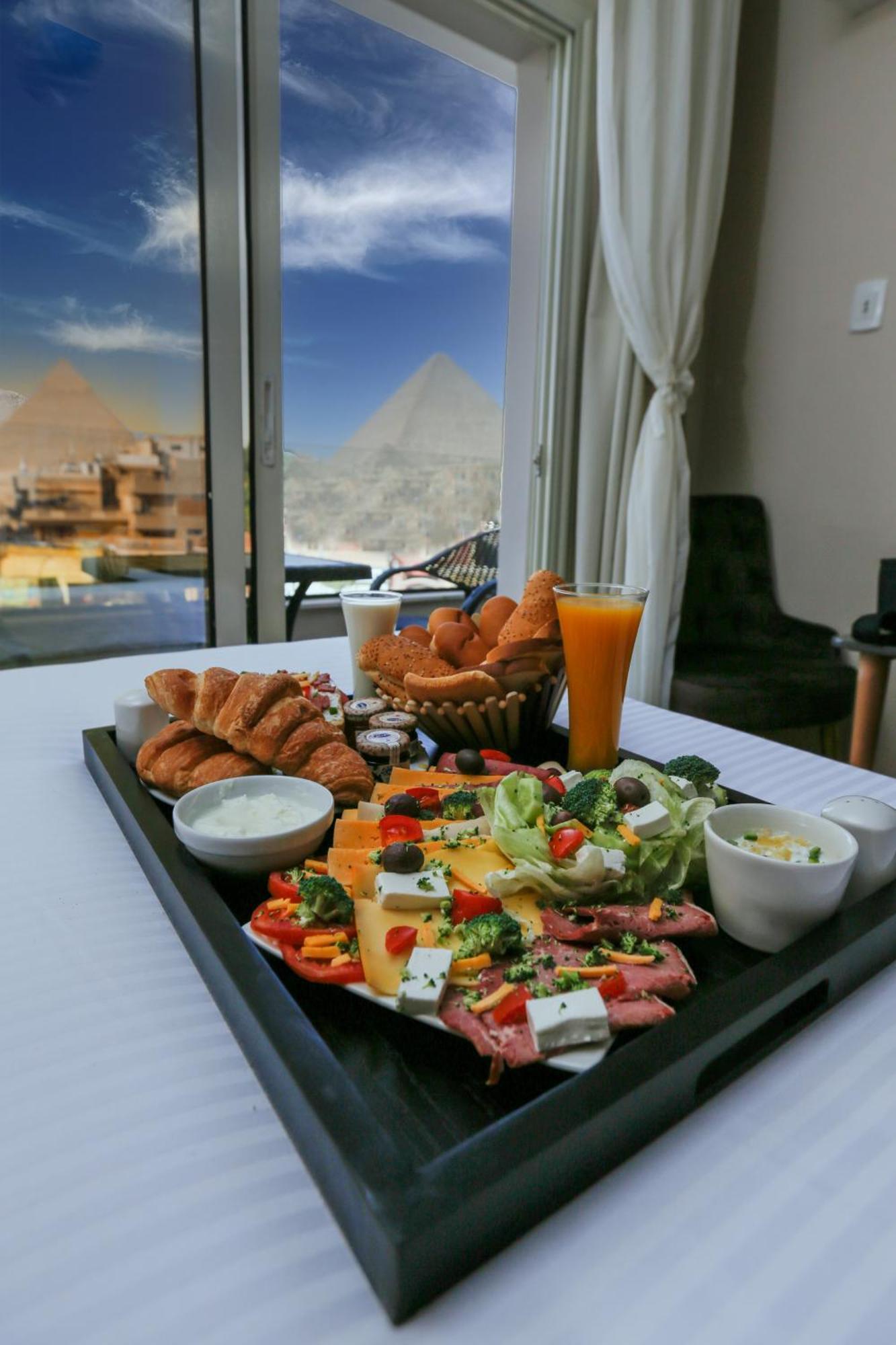 Steps In Pyramids View Hotel Kafret el-Gabal Exterior photo