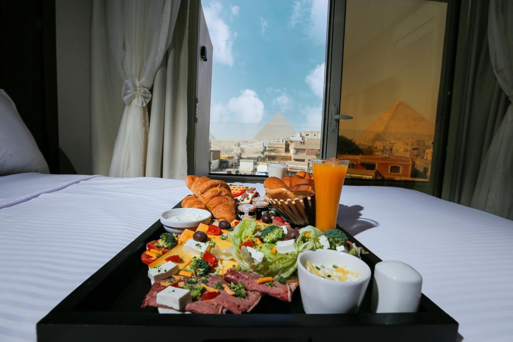 Steps In Pyramids View Hotel Kafret el-Gabal Exterior photo