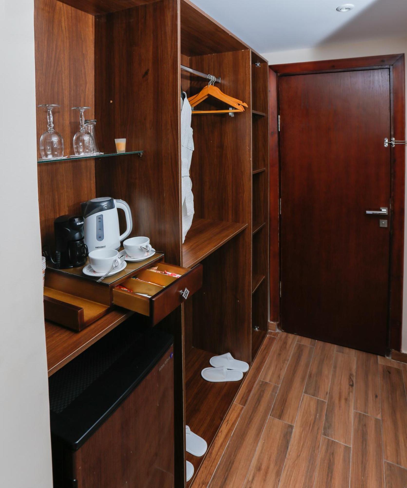 Steps In Pyramids View Hotel Kafret el-Gabal Exterior photo